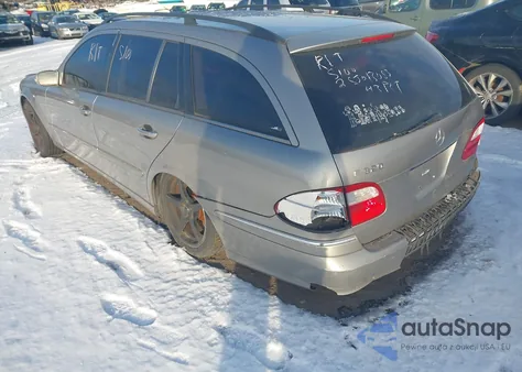 2004 Mercedes-Benz E 320 z USA, uszkodzony, nr VIN WDBUH65J04A383483